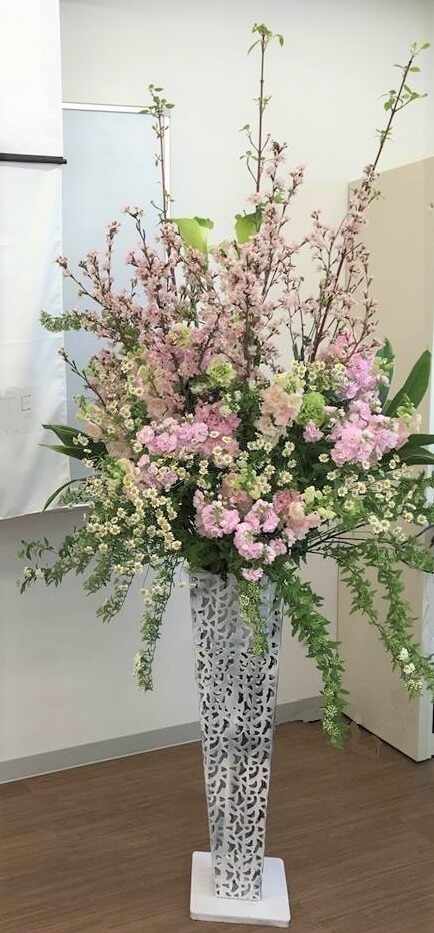 卒業式・入学式・入社式の壇上花について | 東京都渋谷区の花屋